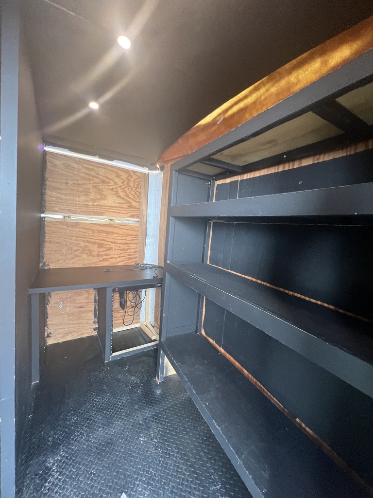 Production Trailer 584 - 7