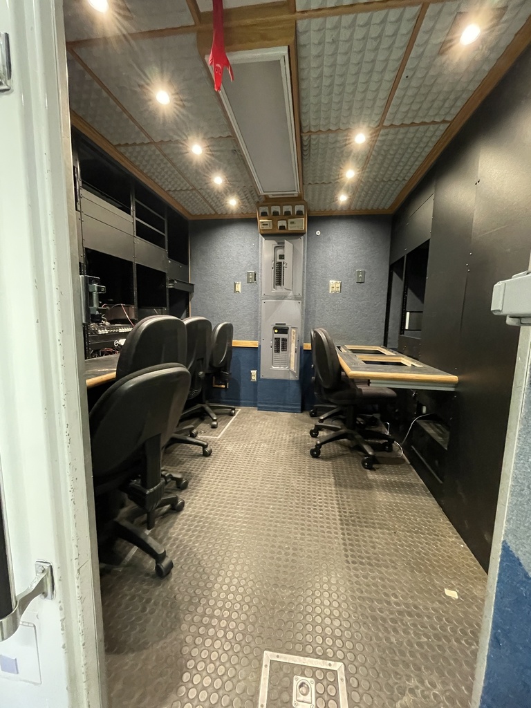 Production Truck 590 - 7