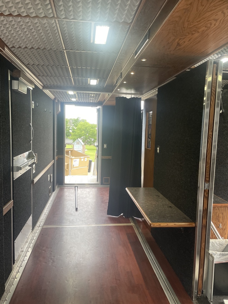 Production Truck 600 - 11