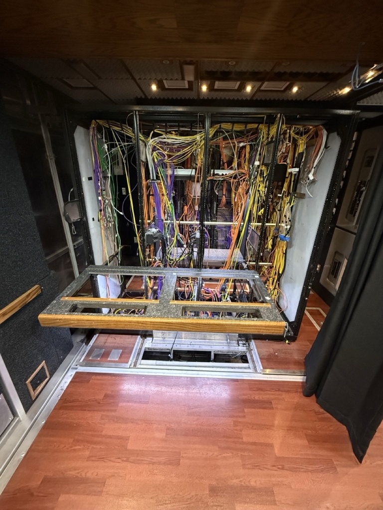 Production Truck 600 - 13